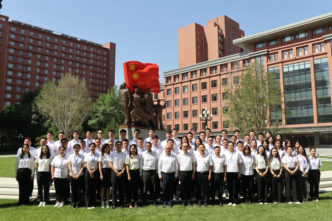 best365足球彩票官网首期“青马工程”培训班开班